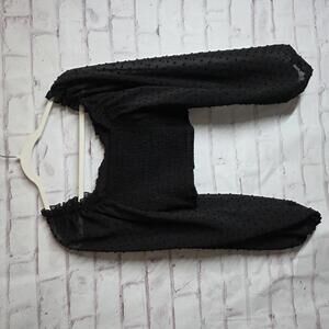 Black Poof Sleeve Crop